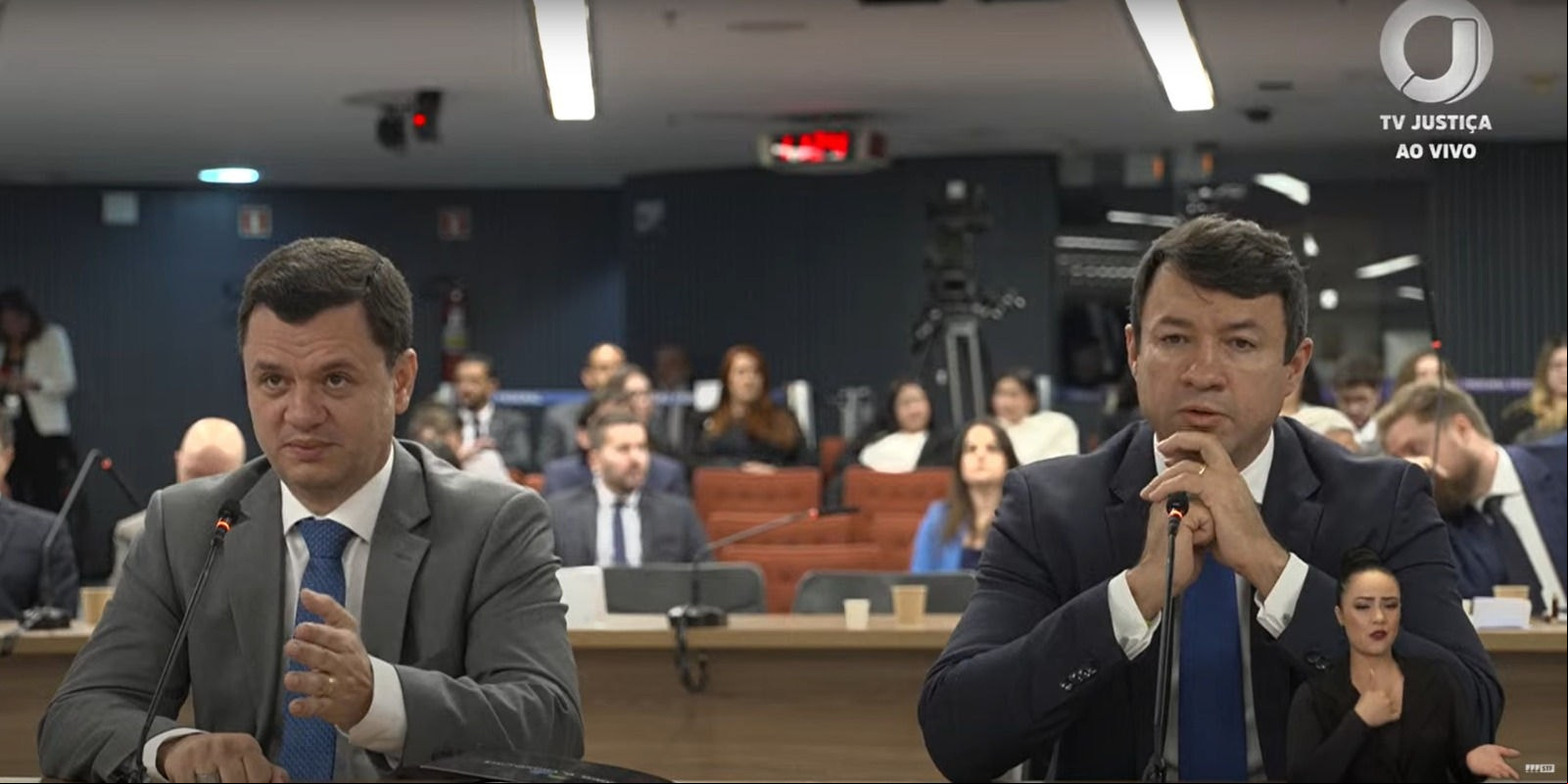 O ex-ministro da Justiça Anderson Torres e o advogado Eumar Novacki