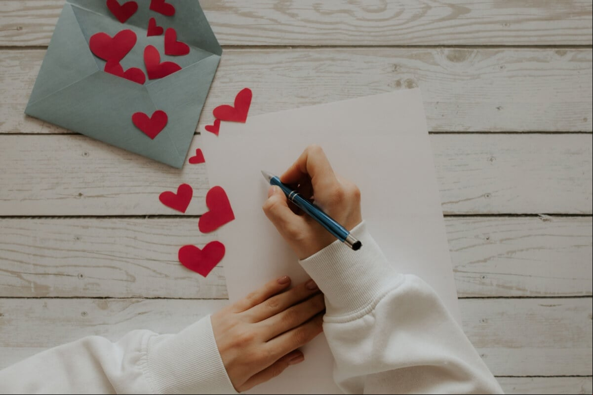 A Lei da Atração é uma ferramenta poderosa para atrair um amor