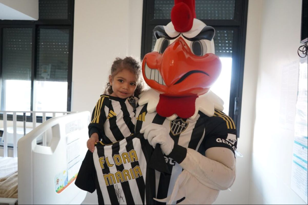 Galo Doido e Flora