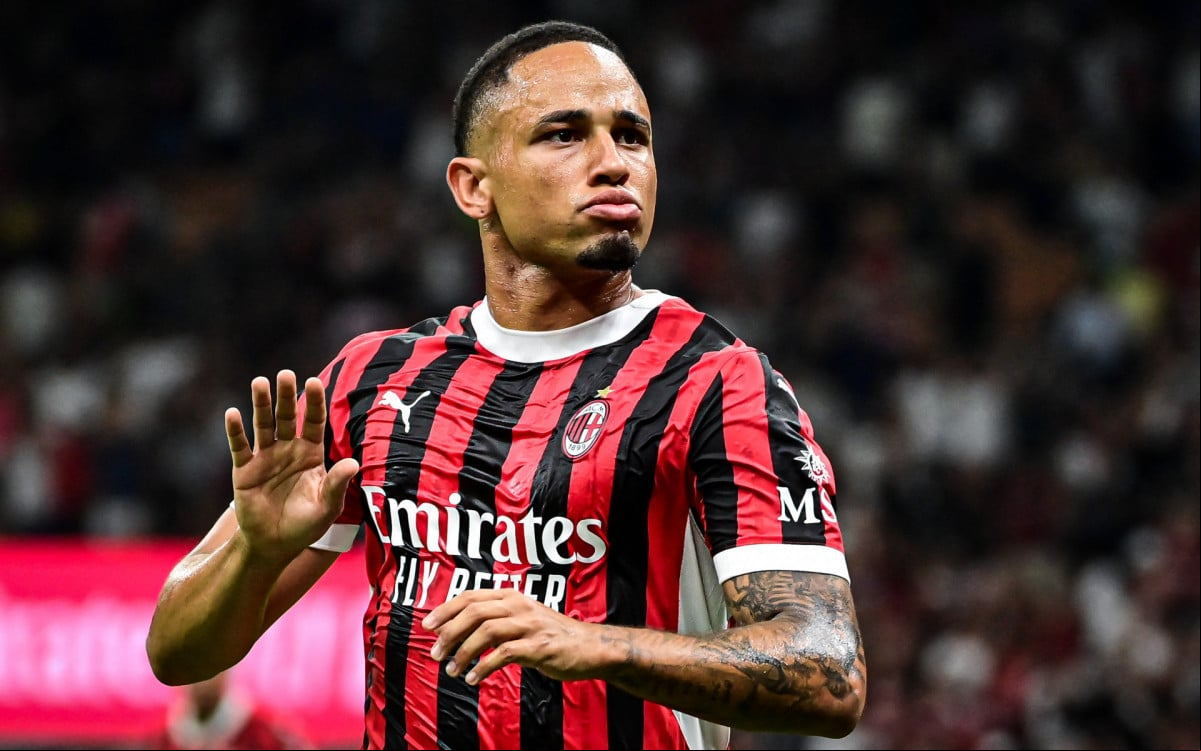 Noah Okafor, atacante do Milan, interessa ao Flamengo (Foto: Piero Cruciatti/AFP)